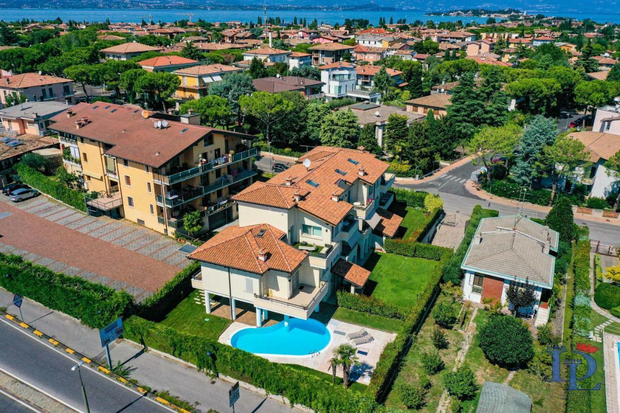 Desenzanoloft Official Partner Marriott Homes & Villas - Bea House, Sirmione With Private Garden And Share Pool Ngoại thất bức ảnh
