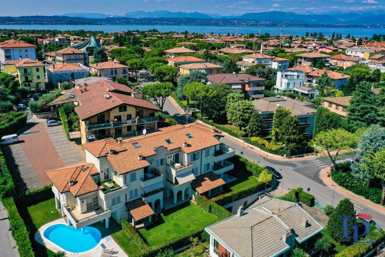 Desenzanoloft Official Partner Marriott Homes & Villas - Bea House, Sirmione With Private Garden And Share Pool Ngoại thất bức ảnh